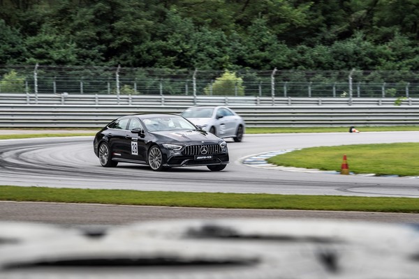 AMG 드라이빙 아카데미