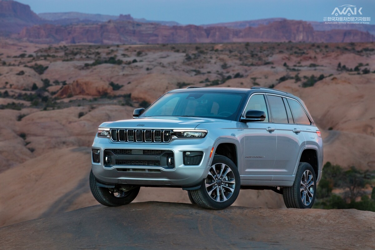지프 그랜드 체로키