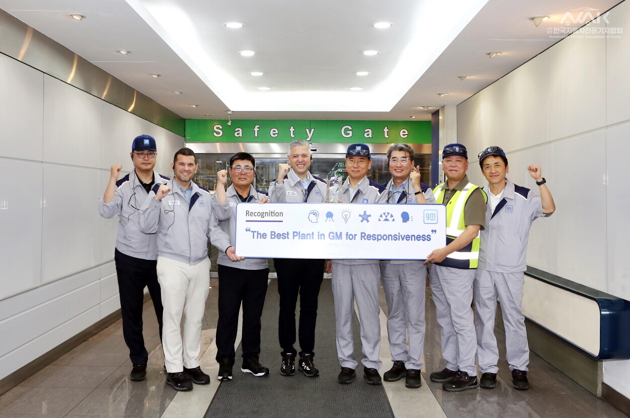 헥터 비자레알 GM 한국사업장 사장 첫 현장 경영 행보로 GM 부평공장 방문