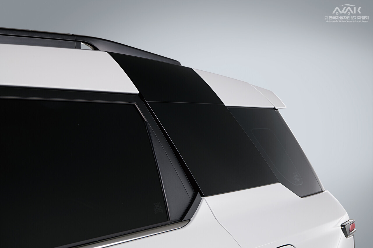 KG 모빌리티 토레스 블랙 에디션 한정판