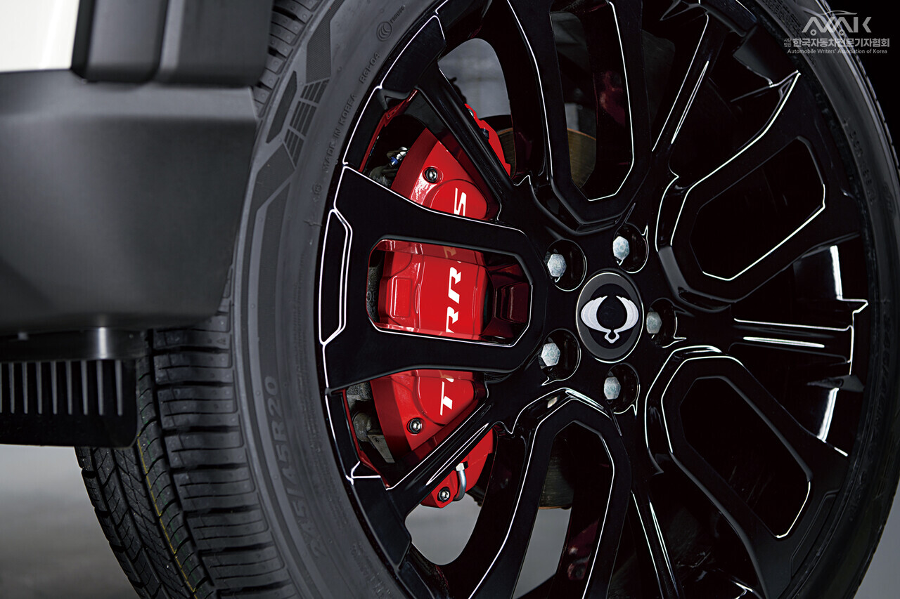 KG 모빌리티 토레스 블랙 에디션 한정판