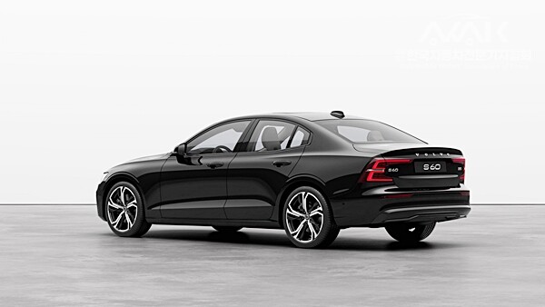볼보 S60 다크 에디션(Dark Edition)