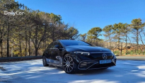 정숙하고 안락한 승차감의 ‘끝판왕’...럭셔리 전기 세단 벤츠 EQS 450 4MATIC